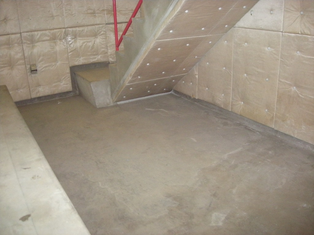 倉庫内置床他 内装工事 東京都内を中心としたマンション オフィスビルの機械式駐車場の保守点検